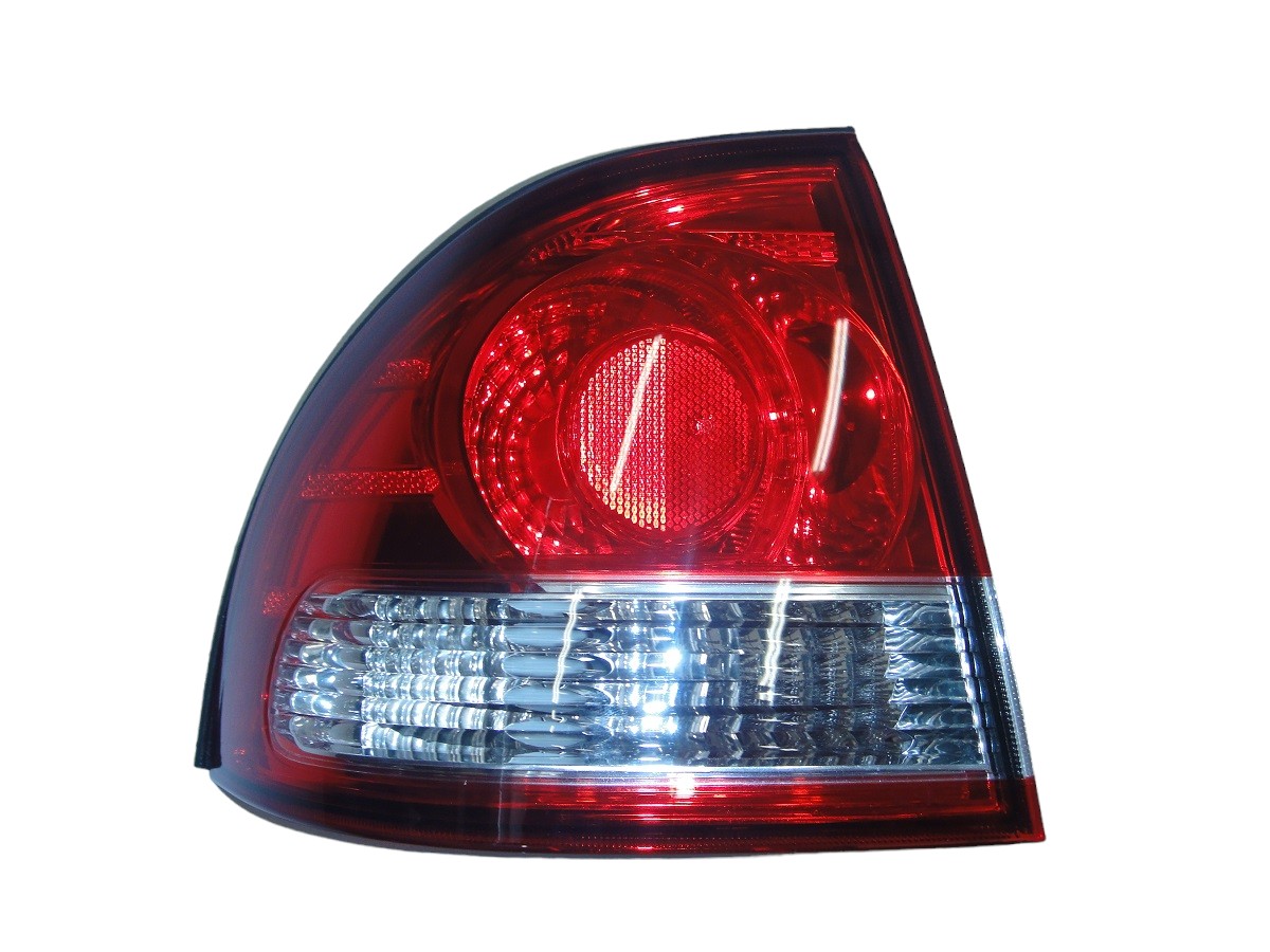 FARO TRA IZQUIERDO CHEVROLET CLASSIC 2010/ ( PARTE EXT )